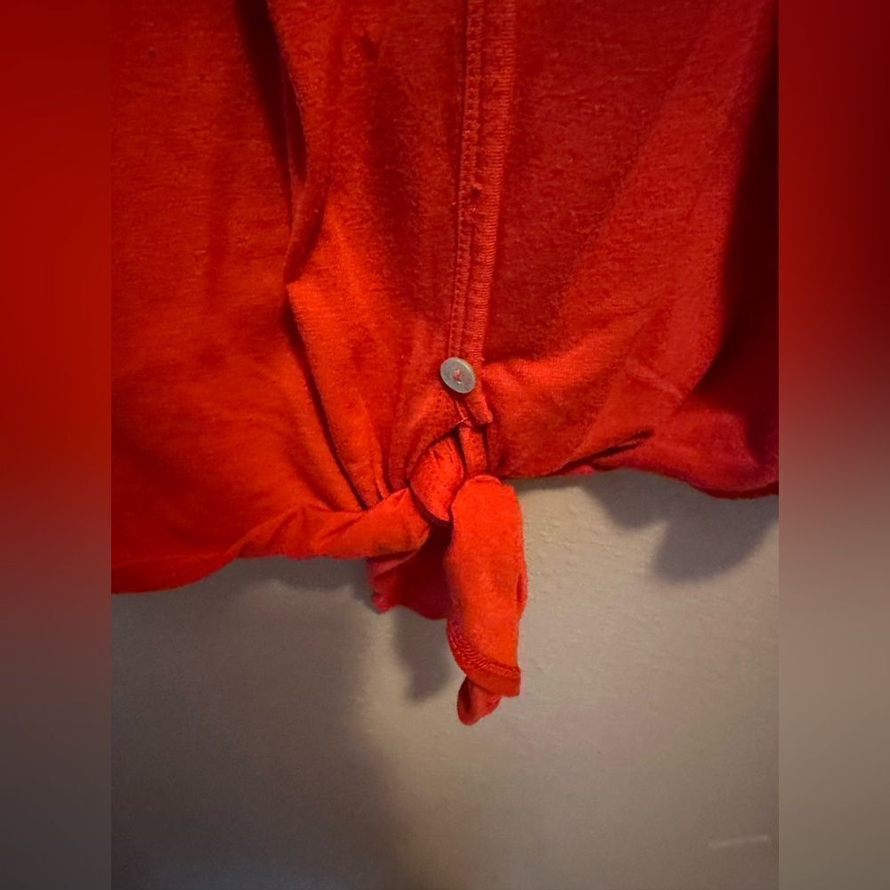 New Directions top  - Picture 4 of 8